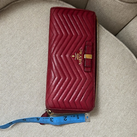 PRADA Zippy Leather Wallet Red - Picture 5 of 6